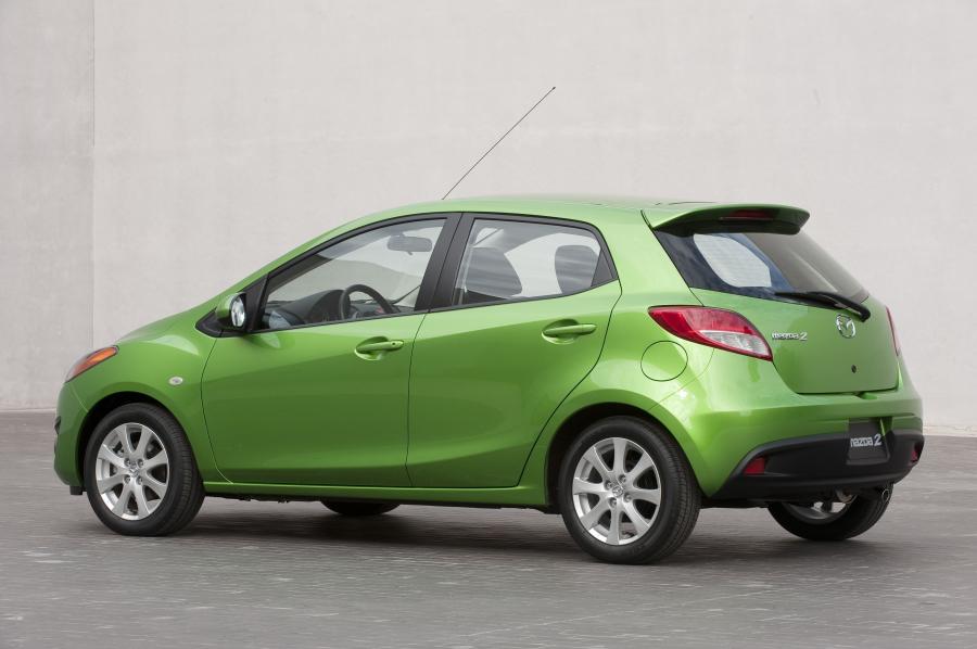  Mazda2 2010 года  (US) (фото 35 из 53)